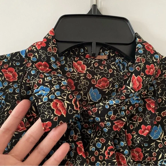 Free People Floral Collared Ruffle-neck Blouse - Picture 4 of 8